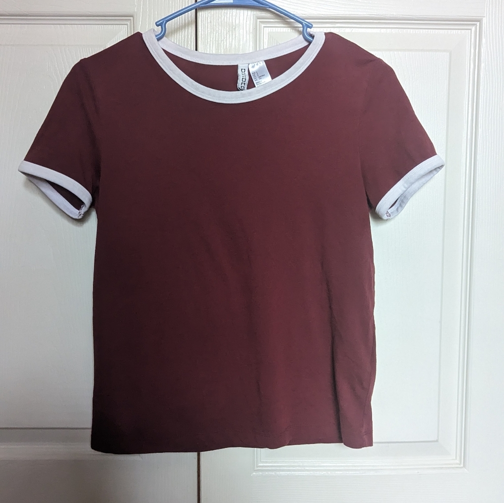 H&M maroon top